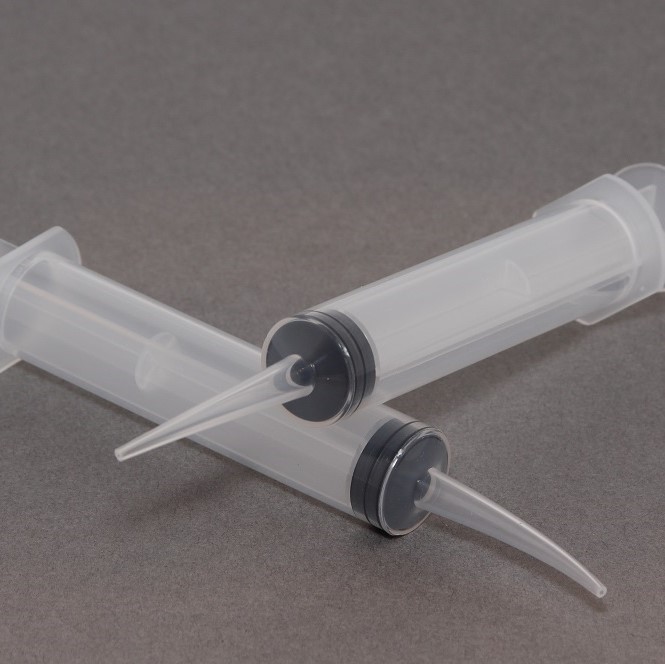 Curved Tip Syringe 50 per bag